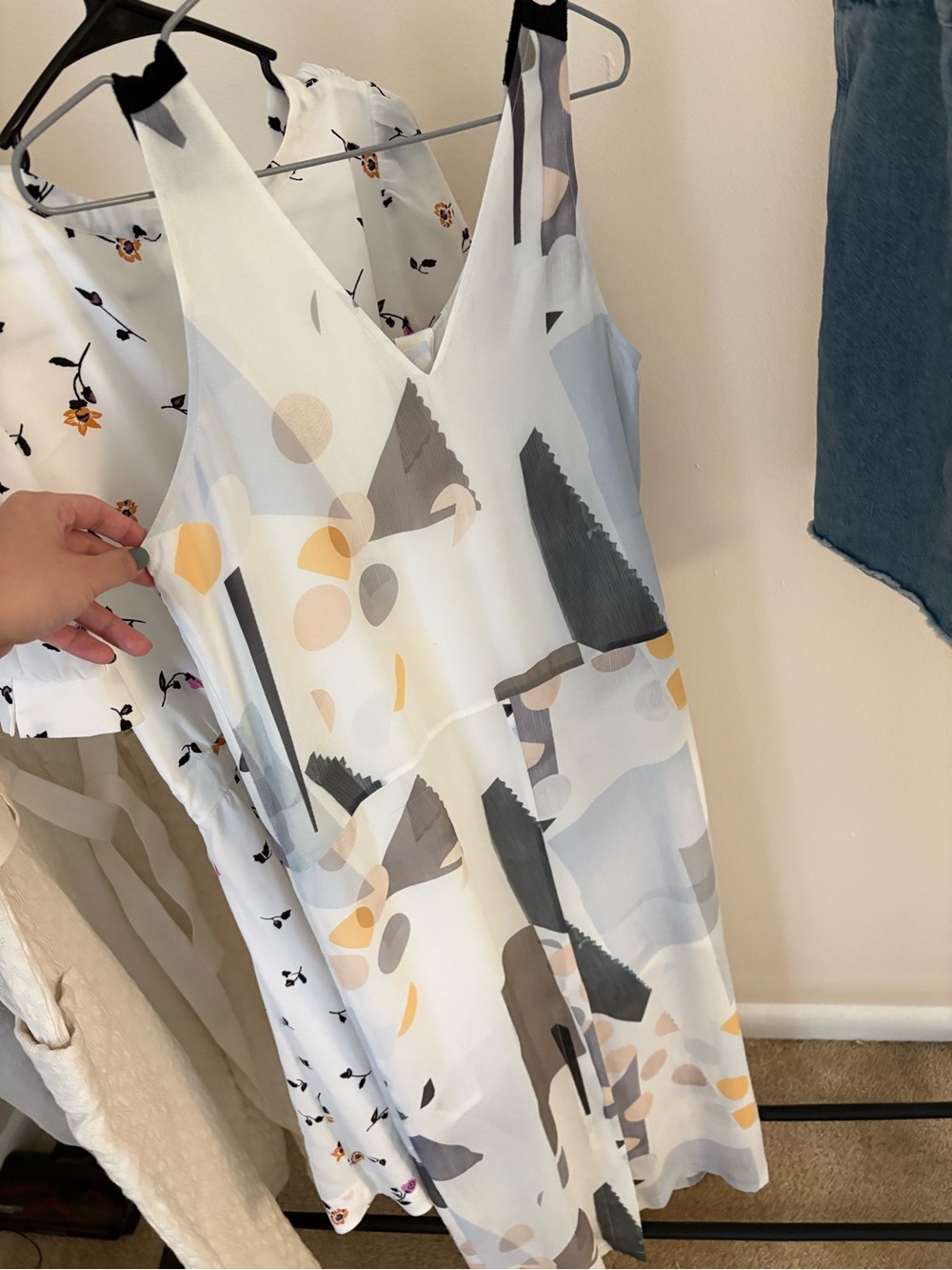 Abstract Print V-Neck Sleeveless Dress in White, Gray & Mustard